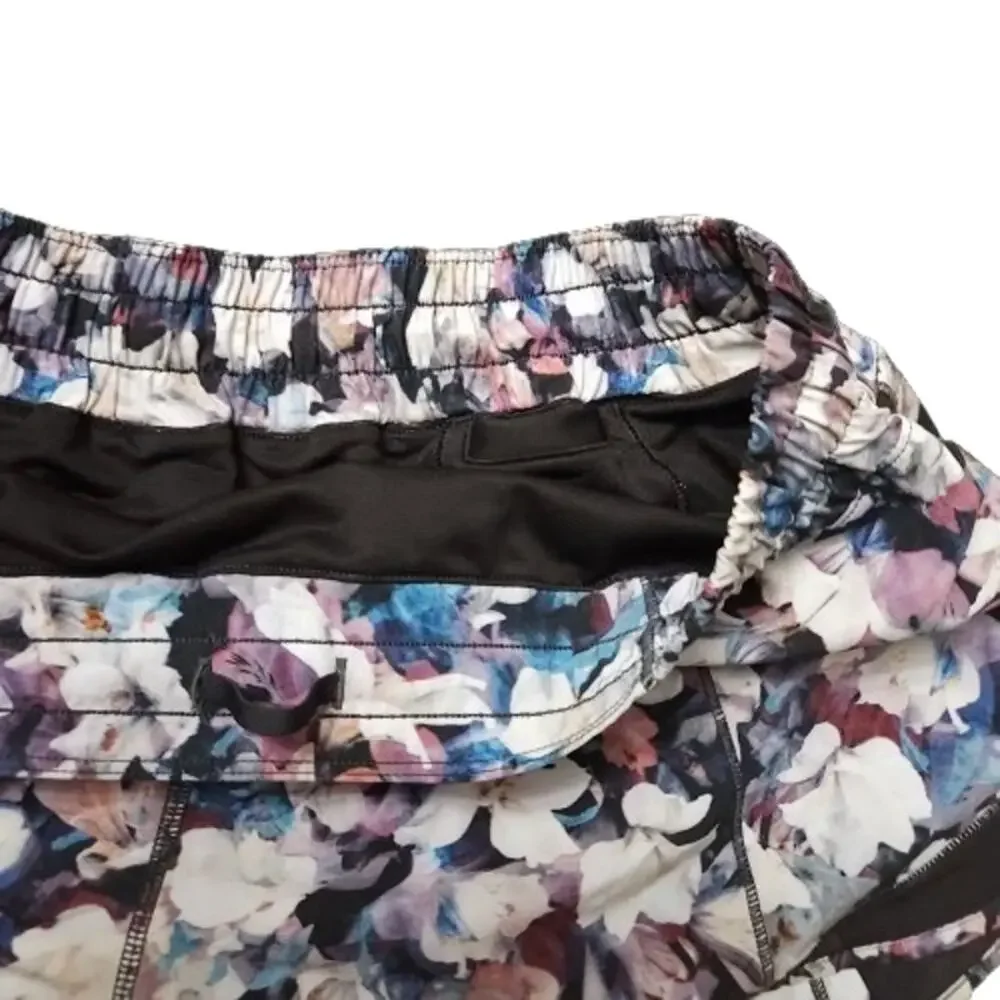 lululemon athletica Hotty Hot Short II *2.5" - Picture 5 of 7